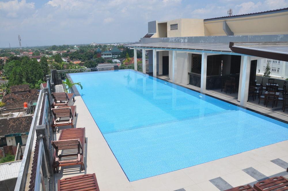 Pandanaran Hotel 3*